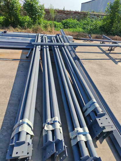 Stálgrindarhús 40x60x4 með 100 mm Yleiningum
